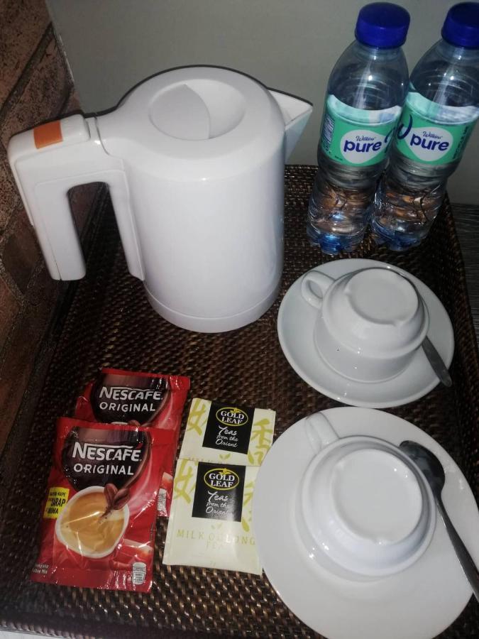 Hotel Gq Plaza à Kalibo Extérieur photo