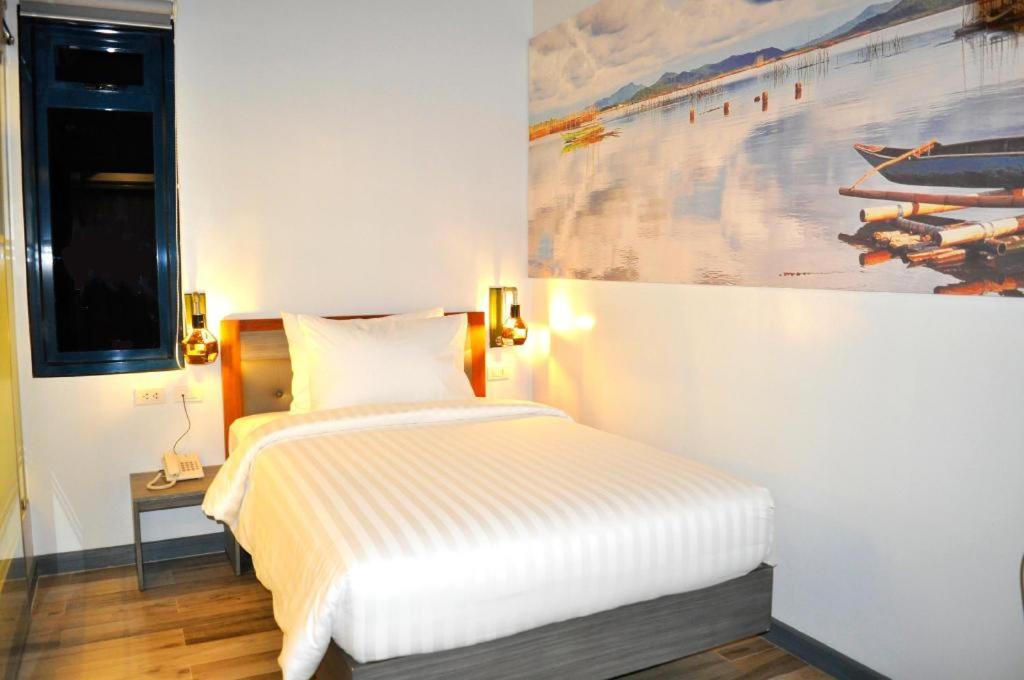 Hotel Gq Plaza à Kalibo Extérieur photo