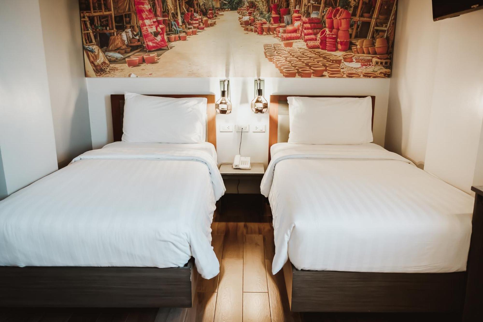 Hotel Gq Plaza à Kalibo Extérieur photo