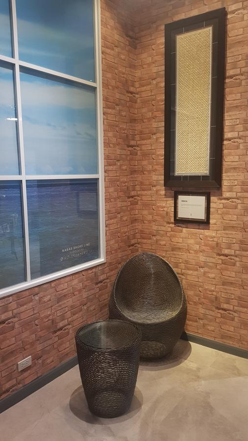 Hotel Gq Plaza à Kalibo Extérieur photo
