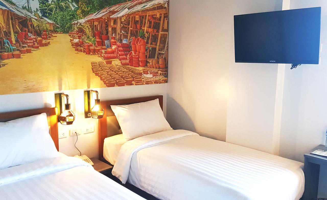 Hotel Gq Plaza à Kalibo Extérieur photo